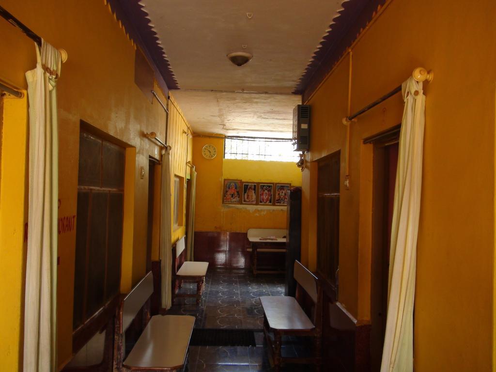 Shambhu Guest House Hampi Exteriör bild